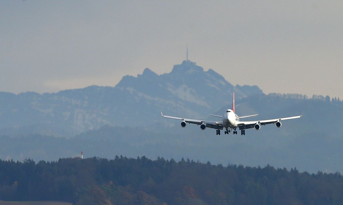 Alta no preço das passagens aéreas: O que fazer neste cenário?